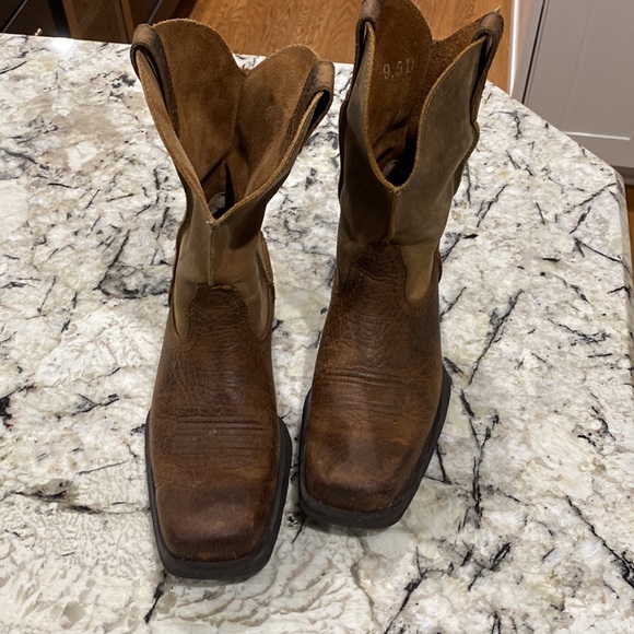 ARIAT RAMBLER/WESTERN/COWBOY MEN’S BOOTS - Picture 3 of 8